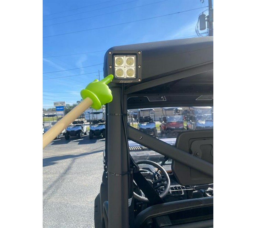 2025 Can-Am Defender HD9