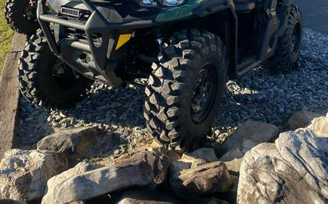 2025 Can-Am Defender HD9