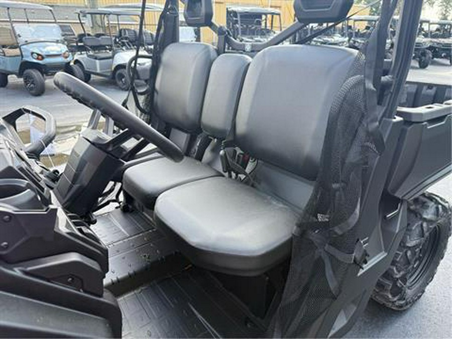 2025 Can-Am Defender HD9