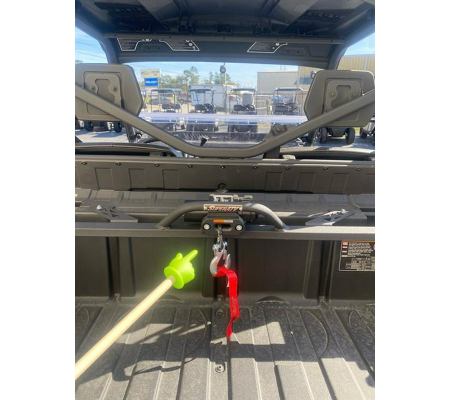 2025 Can-Am Defender HD9