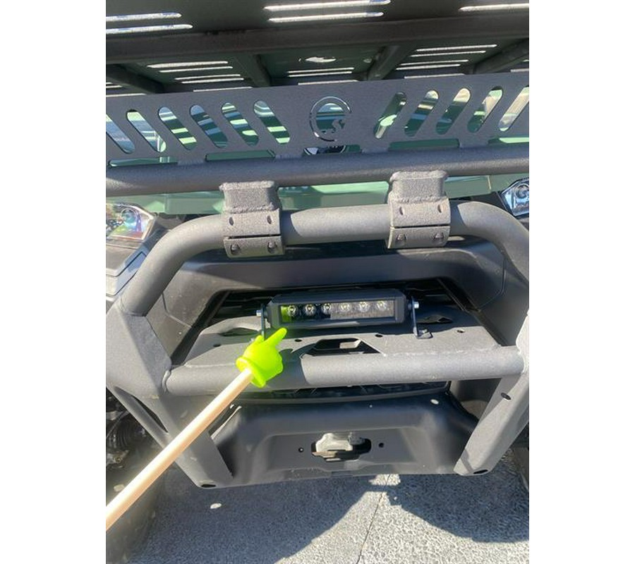 2025 Can-Am Defender HD9