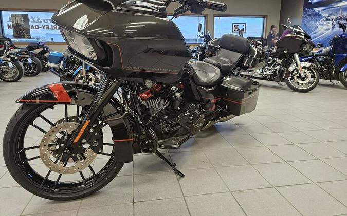 FLTRXSE 2018 CVO™ Road Glide®