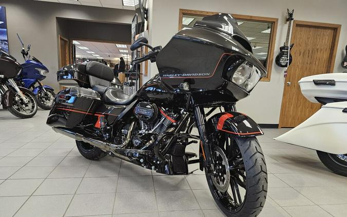 FLTRXSE 2018 CVO™ Road Glide®