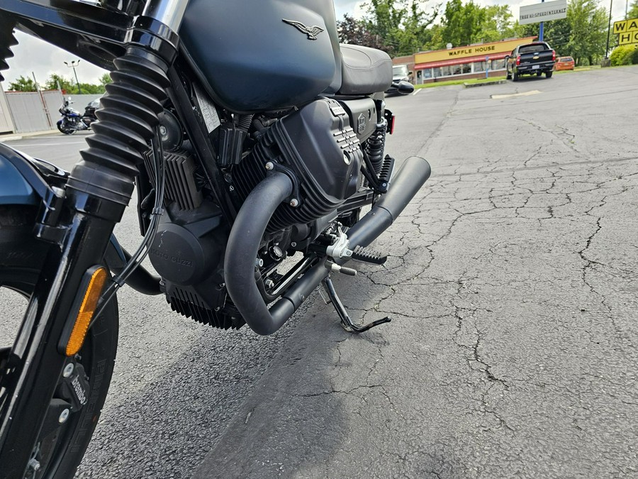 2019 Moto Guzzi V7 III Stone