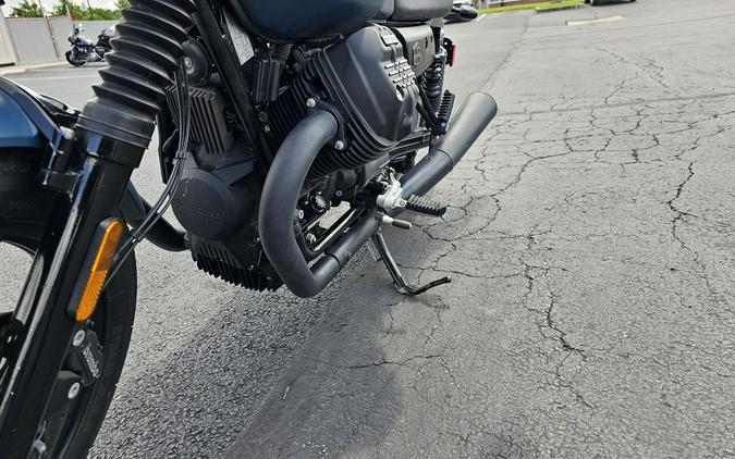 2019 Moto Guzzi V7 III Stone