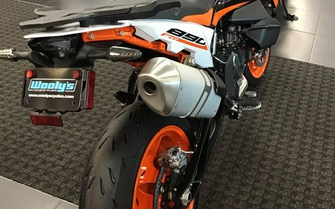 2024 KTM 890 SMT