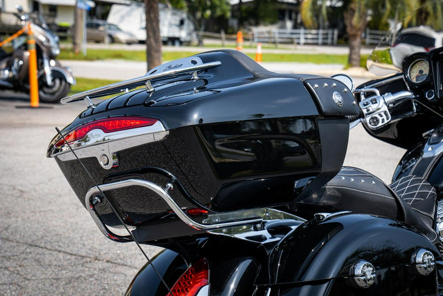 2017 Indian Motorcycle® Roadmaster® Thunder Black