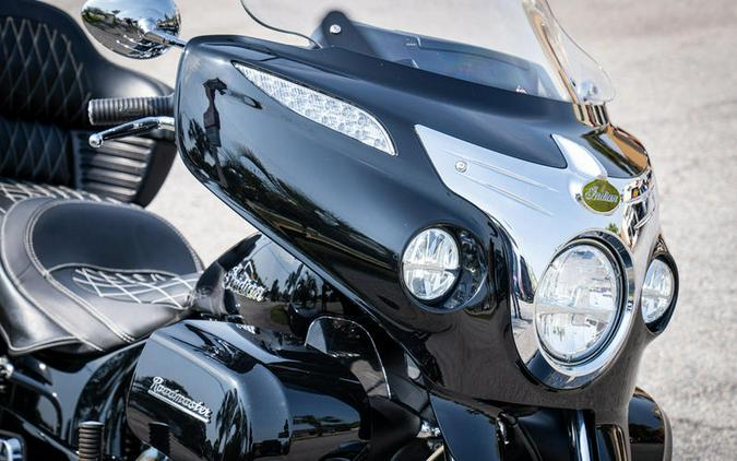 2017 Indian Motorcycle® Roadmaster® Thunder Black