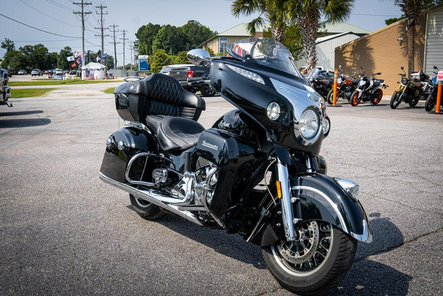 2017 Indian Motorcycle® Roadmaster® Thunder Black