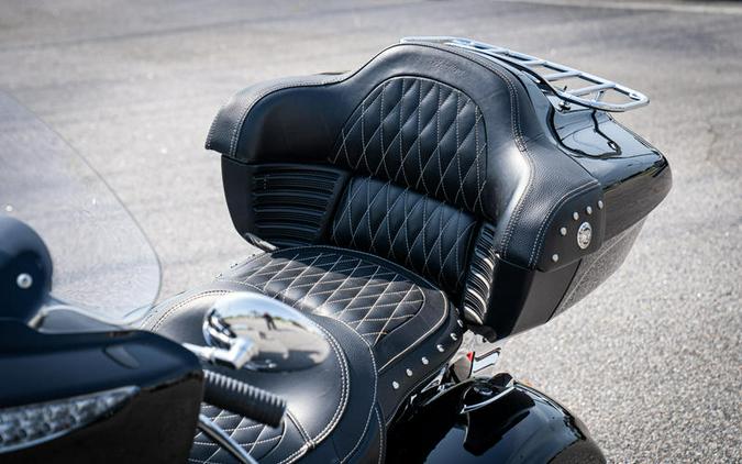 2017 Indian Motorcycle® Roadmaster® Thunder Black