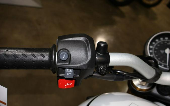 2026 Triumph Speed 400 Phantom Black/Storm Grey