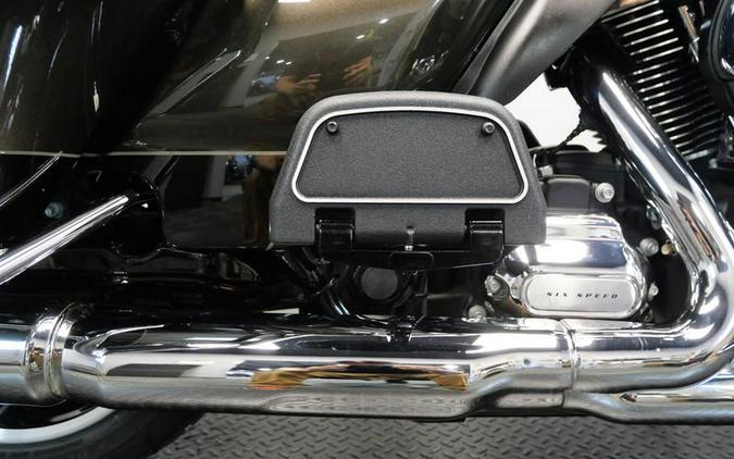 2020 Harley-Davidson® FLTRK - Road Glide® Limited