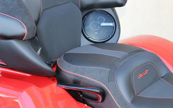 Harley-Davidson® CVO Street Glide 3 Limited 2026 Citrus Heat CVO Tri-Tone