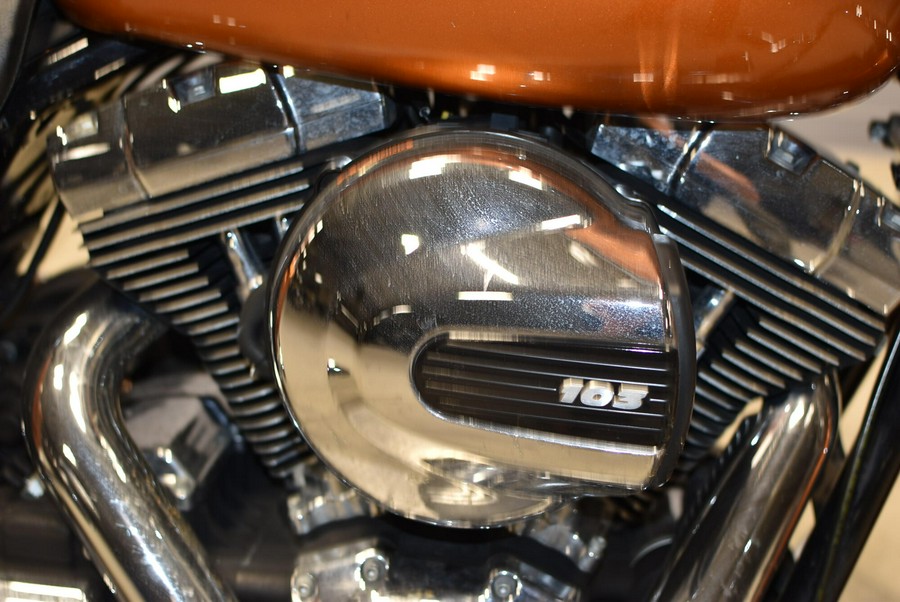 2014 Harley-Davidson Street Glide FLHXS