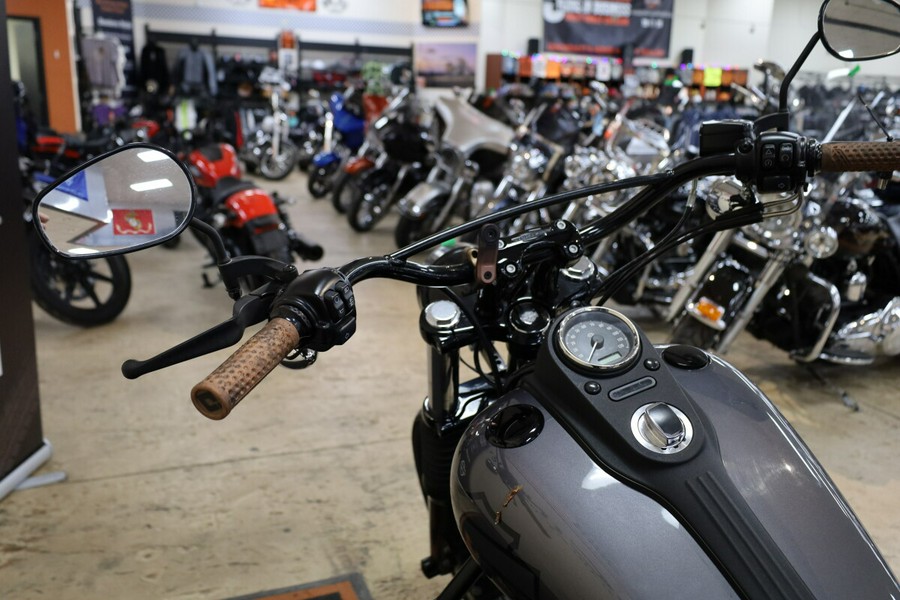 FXDB 2016 Street Bob®