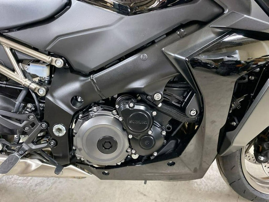 2024 Suzuki GSX-S1000GT Plus