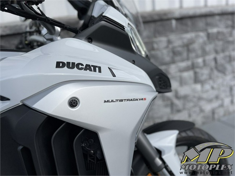 2023 Ducati Multistrada V4 S Travel & Radar