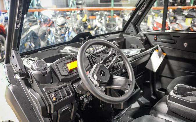 2026 Can-Am Defender DPS CAB HD10