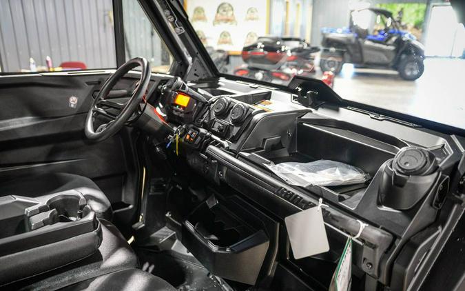 2026 Can-Am Defender DPS CAB HD10