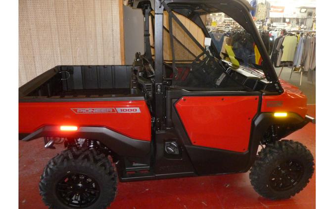 2026 Honda Pioneer 1000 Deluxe