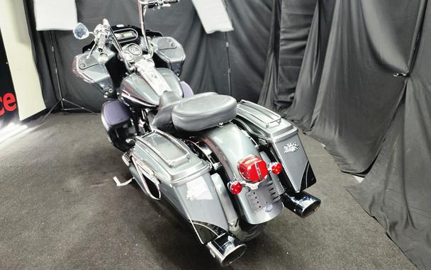 2011 Harley-Davidson® FLTRUSE CVO