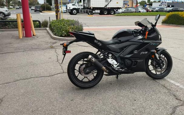 2023 Yamaha YZF-R3 ABS