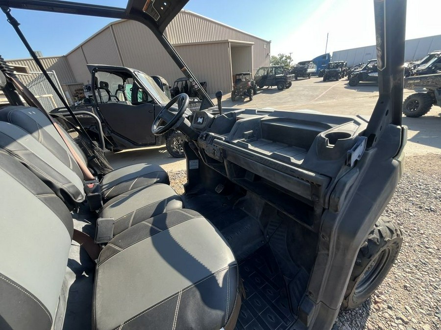 2016 Can-Am Defender HD8