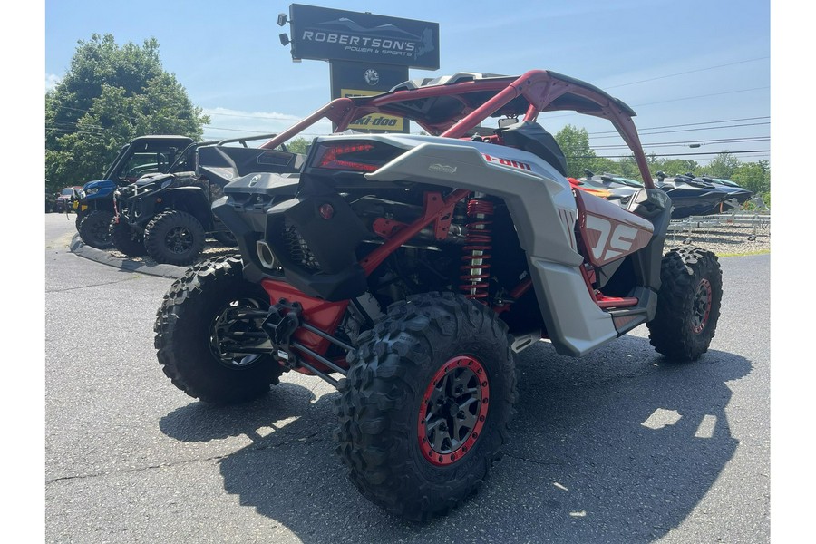 2024 Can-Am Maverick X3 X DS Turbo RR Red & Silver