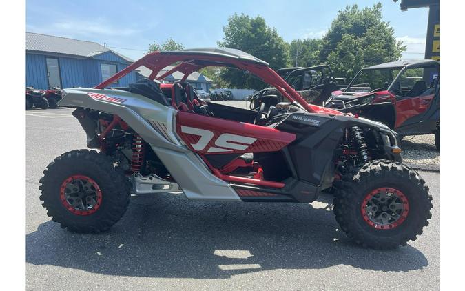 2024 Can-Am Maverick X3 X DS Turbo RR Red & Silver