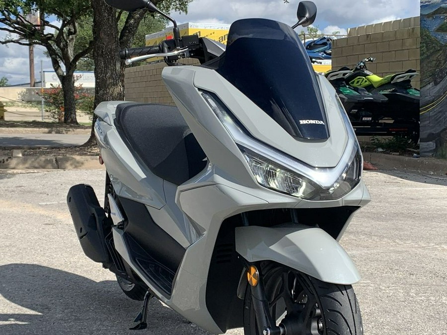 2025 Honda® PCX