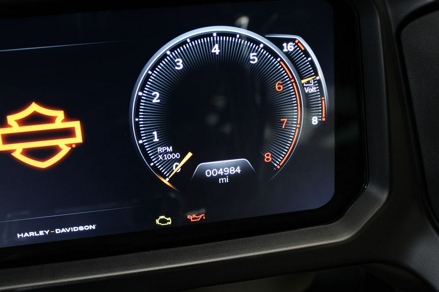 2025 Harley-Davidson® FLTRX - Road Glide®