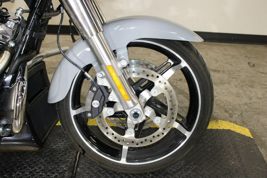 2025 Harley-Davidson® FLTRX - Road Glide®