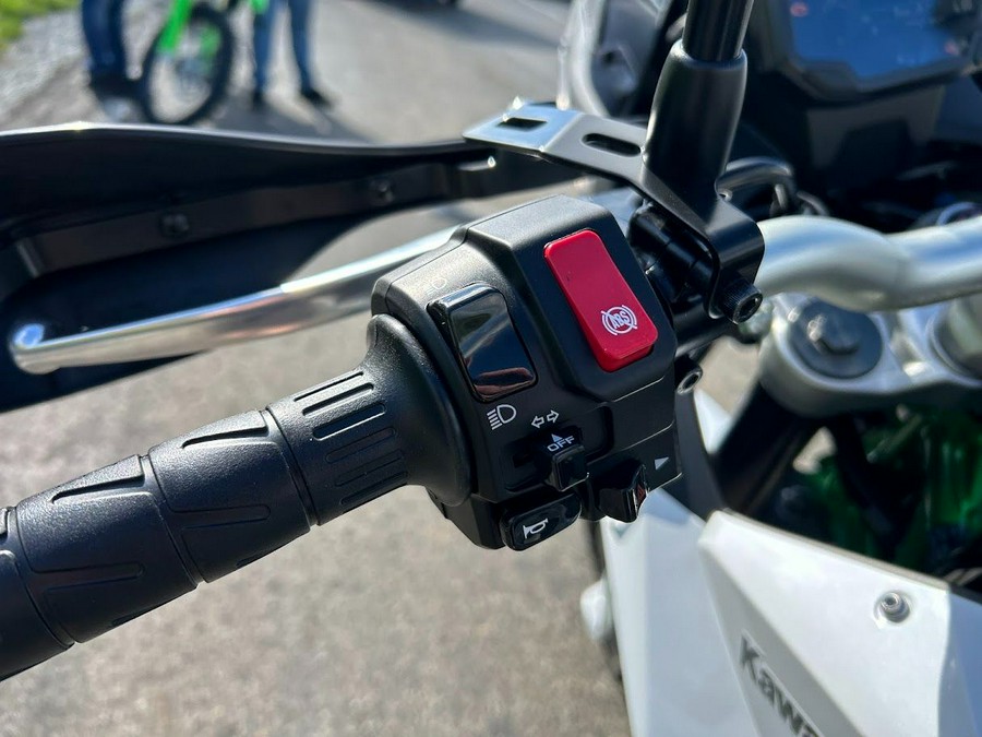 2026 Kawasaki KLE®500 SE ABS