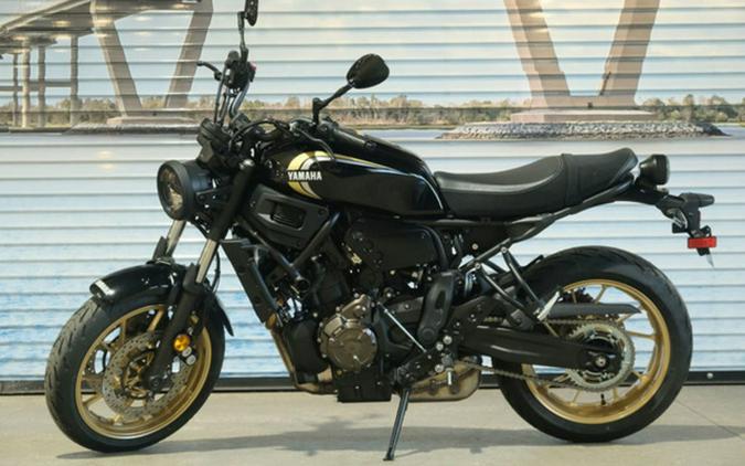 2026 Yamaha XSR700TB