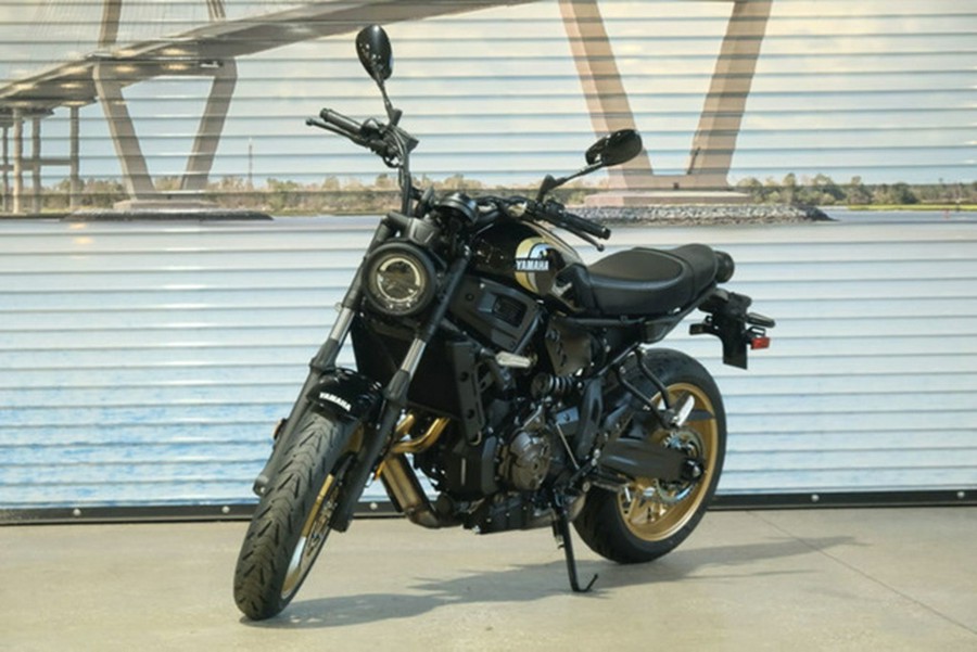 2026 Yamaha XSR700TB