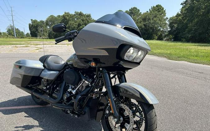 2023 Harley-Davidson Road Glide Special Review [120th Edition]