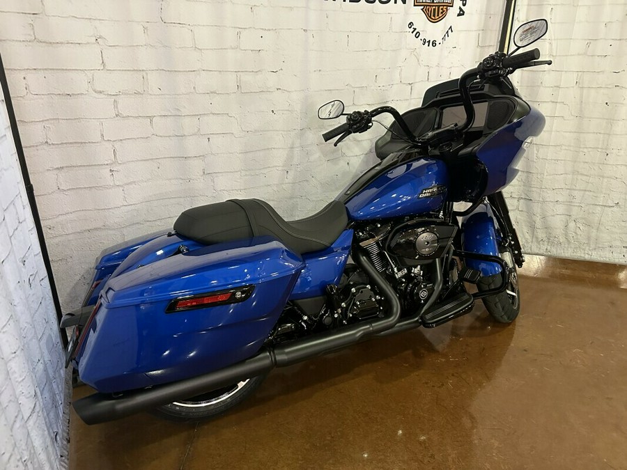 2024 Harley-Davidson Road Glide® FLTRX Blue Burst