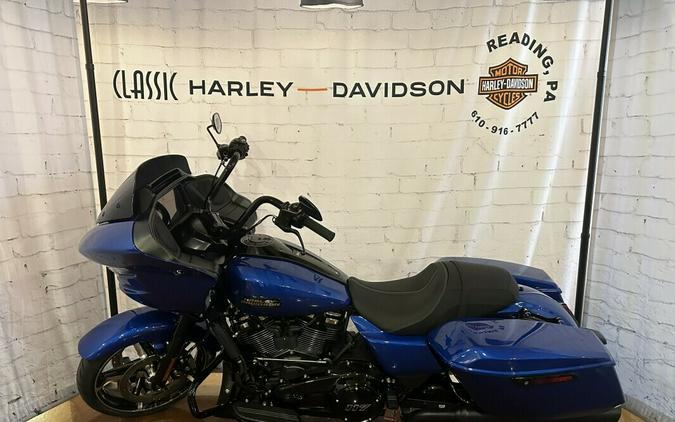 2024 Harley-Davidson Road Glide® FLTRX Blue Burst