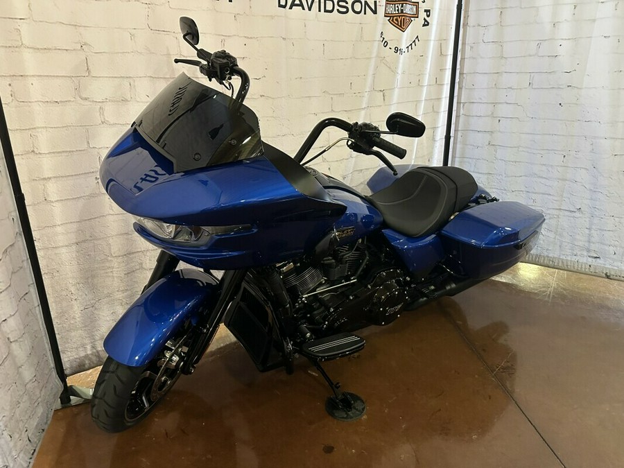 2024 Harley-Davidson Road Glide® FLTRX Blue Burst