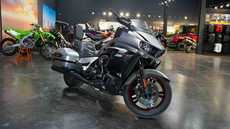 2018 Yamaha Star Eluder GT Option Package