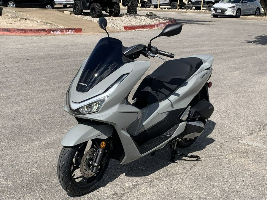 2025 Honda® PCX