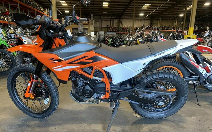 2025 KTM Enduro 390 R