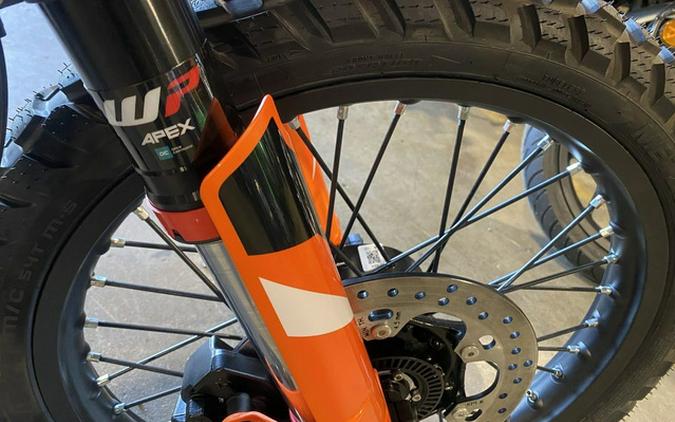 2025 KTM Enduro 390 R