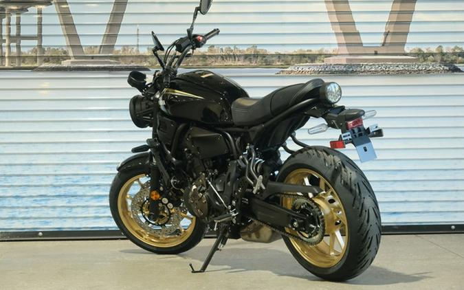 2026 Yamaha XSR700TB