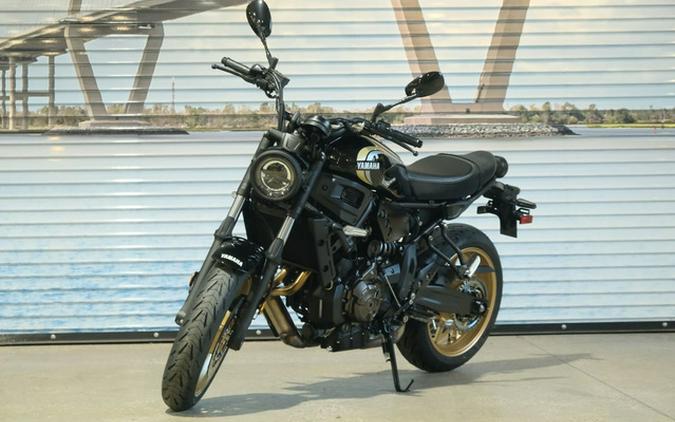 2026 Yamaha XSR700TB