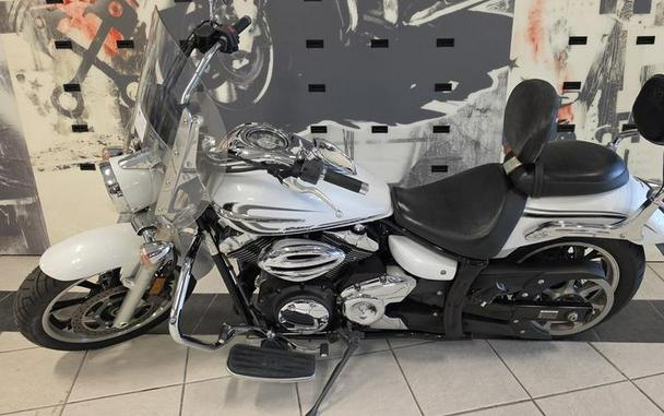 2015 Yamaha V Star® 950 Tourer