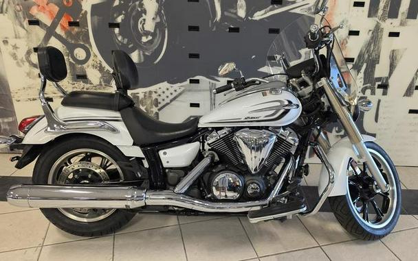 2015 Yamaha V Star® 950 Tourer