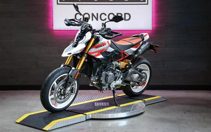 2027 Ducati Hypermotard V2 Sp