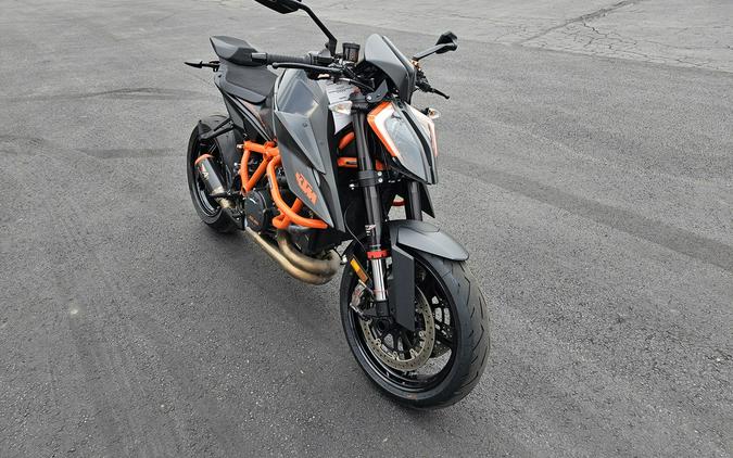 2020 KTM 1290 SUPER DUKE R