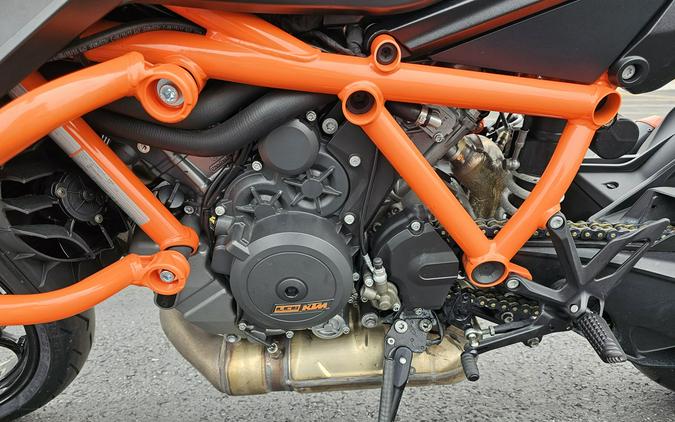 2020 KTM 1290 SUPER DUKE R